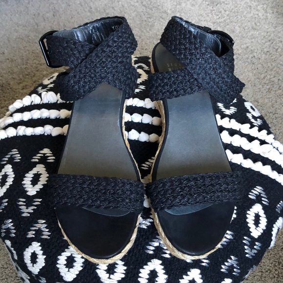 Stuart Weitzman Shoes - Stuart Weizmann Alex Low